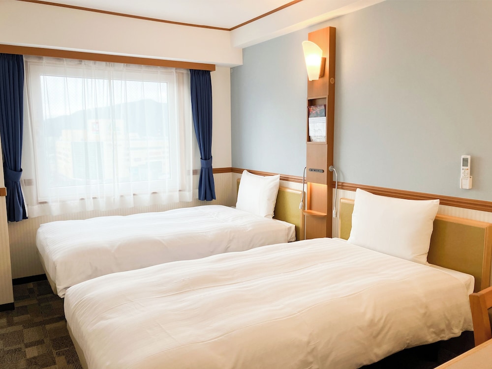 Toyoko Inn Tsuruga Ekimae 17/57