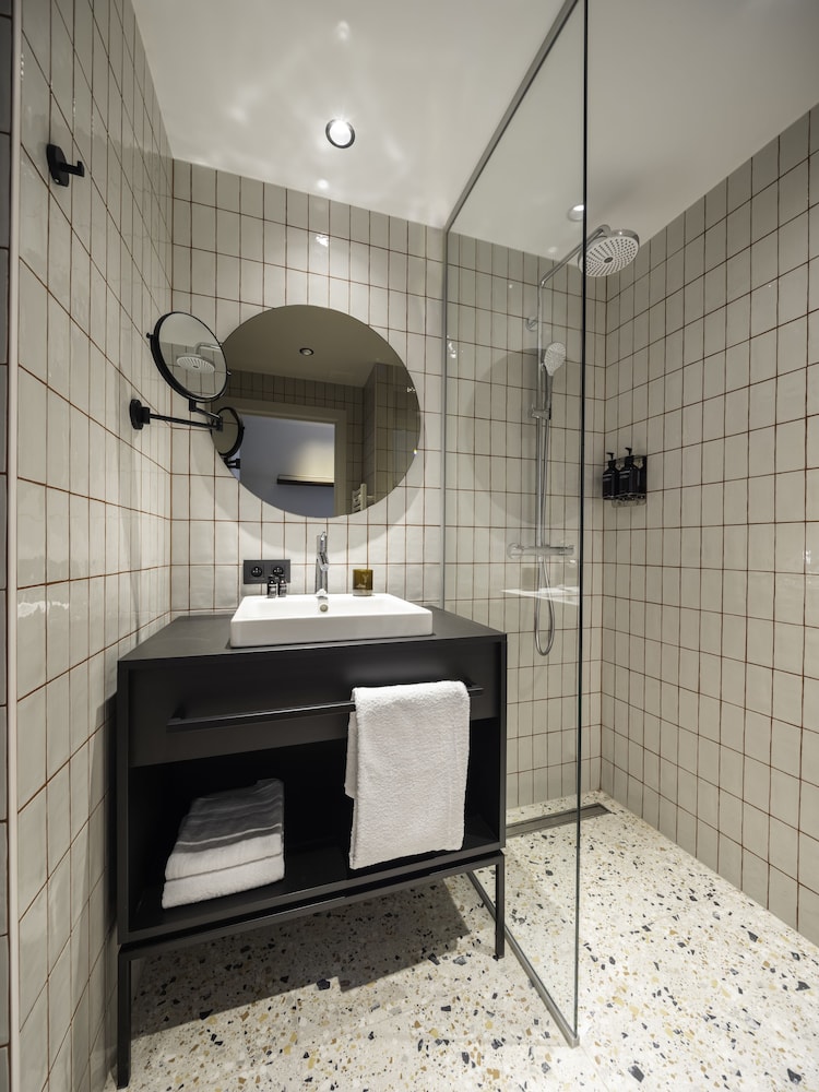 Yalo Urban Boutique Hotel Ghent 46/50