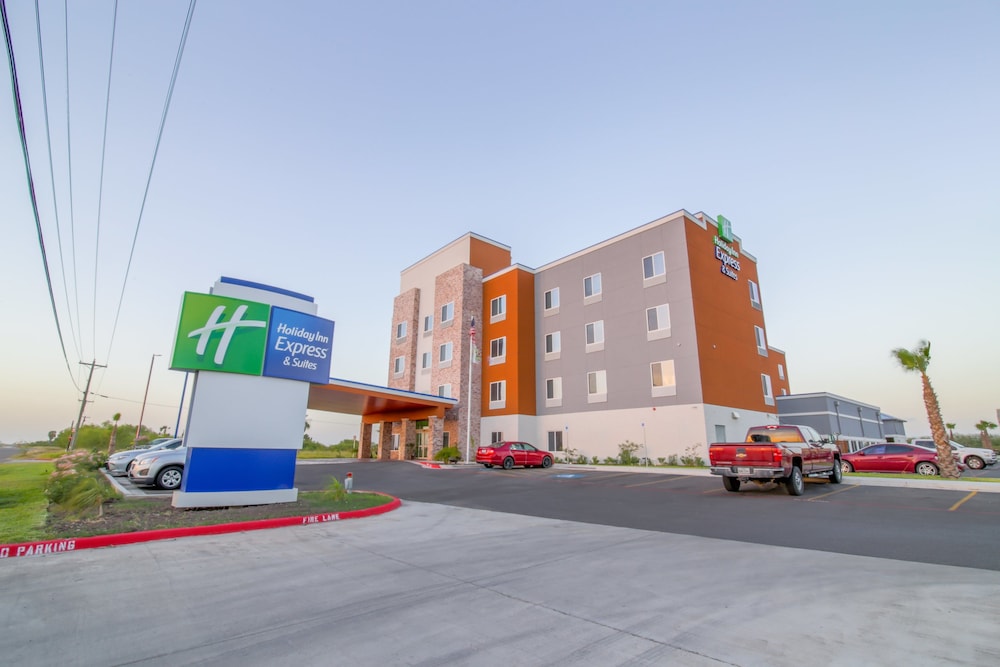 Holiday Inn Express And Suites Raymondville 5/28