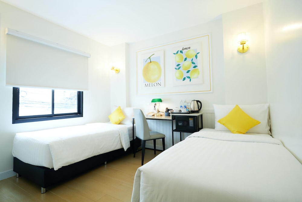 SUPERIOR, TWIN BEDS