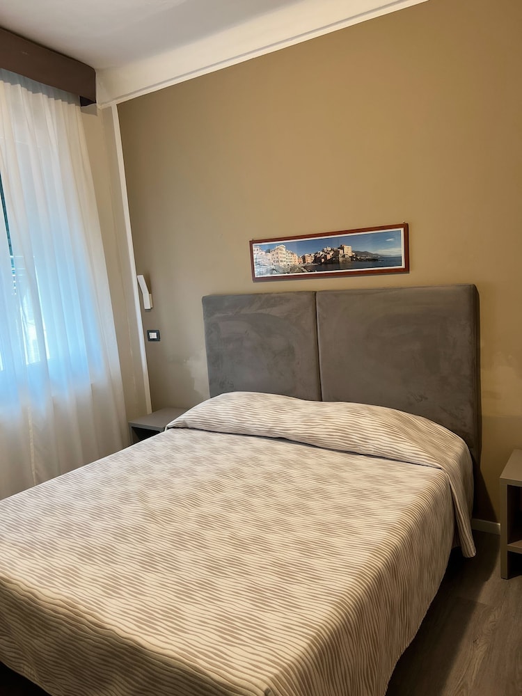 Hotel Helvetia 22/59