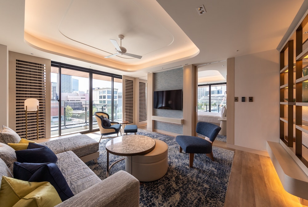 Intercontinental Yokohama Pier 8 44/78