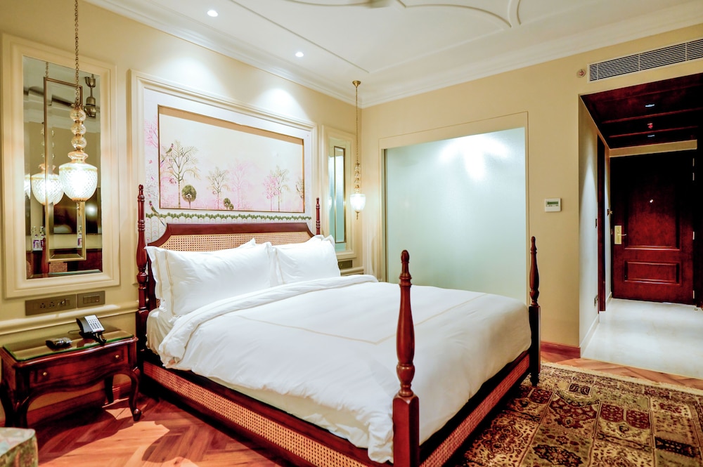 Palace, King Bed, Plunge Pool، FORT RAJWADA JAISALMER 4/10