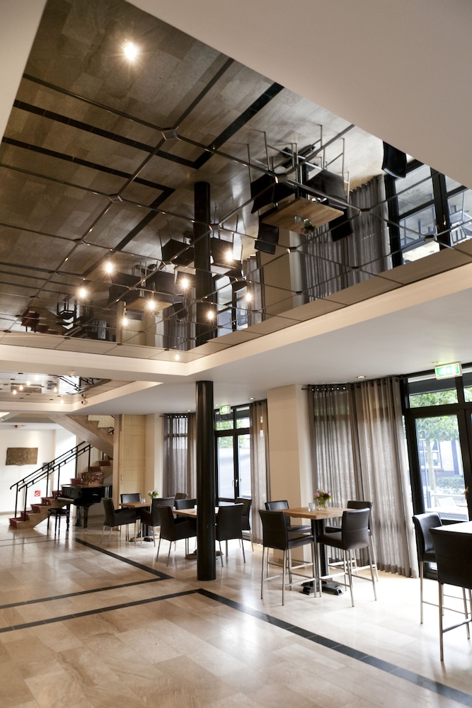 Hotel de Korenbeurs 34/35