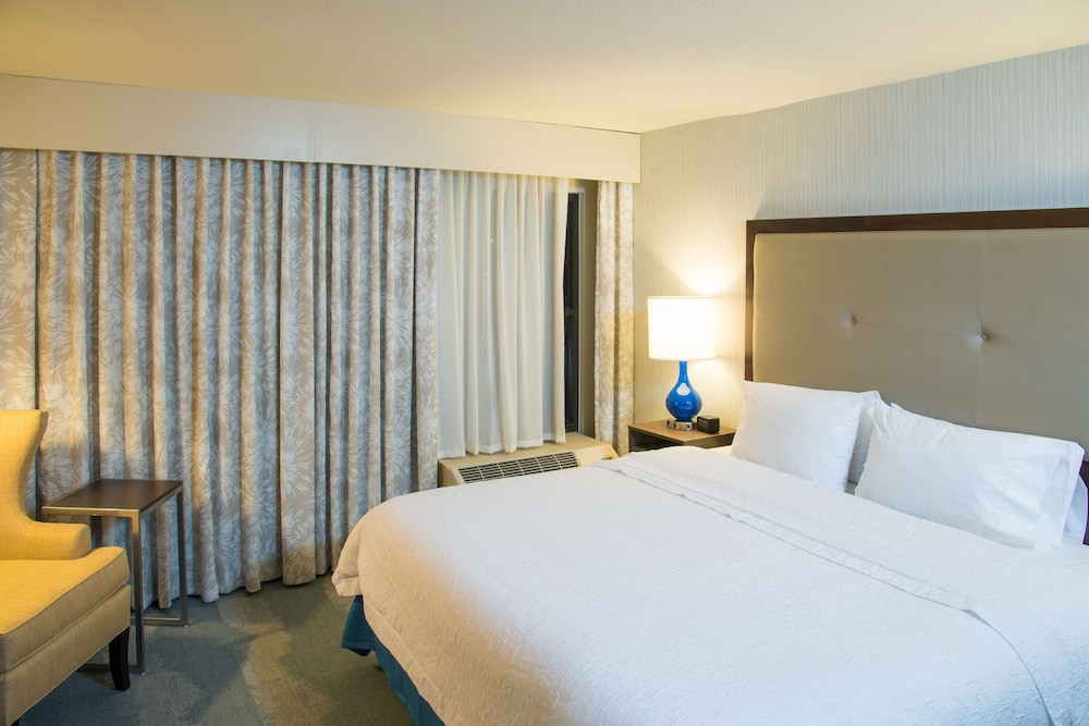 Hampton Inn & Suites Jackson Downtown-Coliseum 29/76