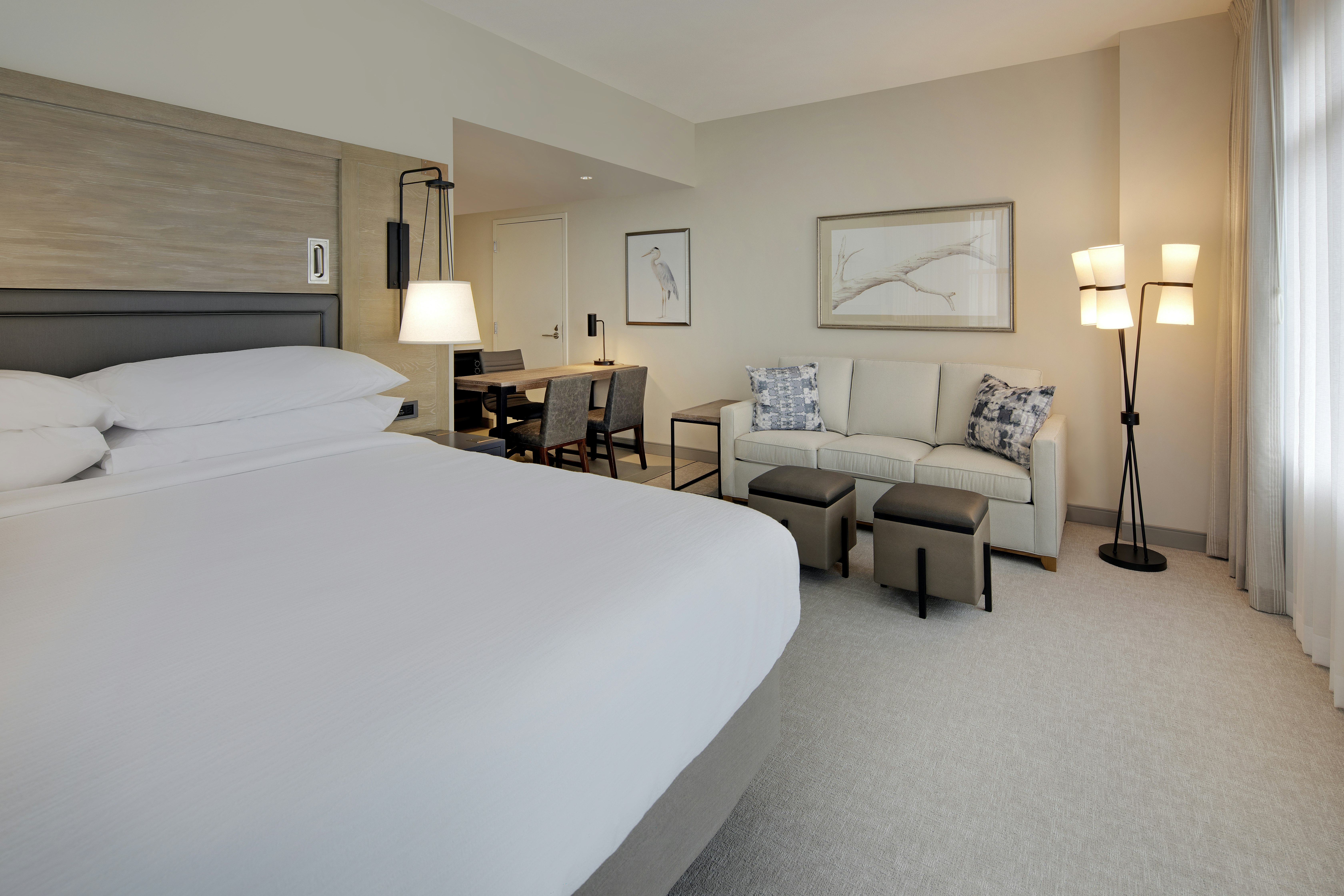 STUDIO, KING BED, ACCESSIBLE