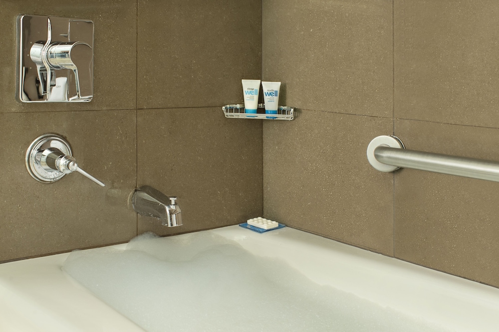 Hyatt House Dallas Frisco 33/67