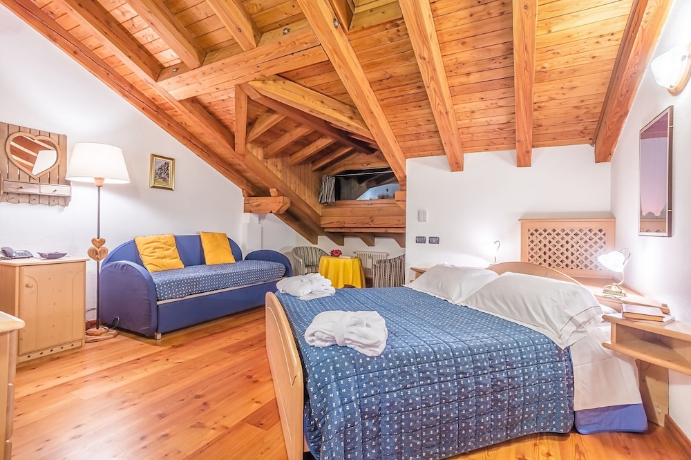 Hotel Lo Scoiattolo 30/71