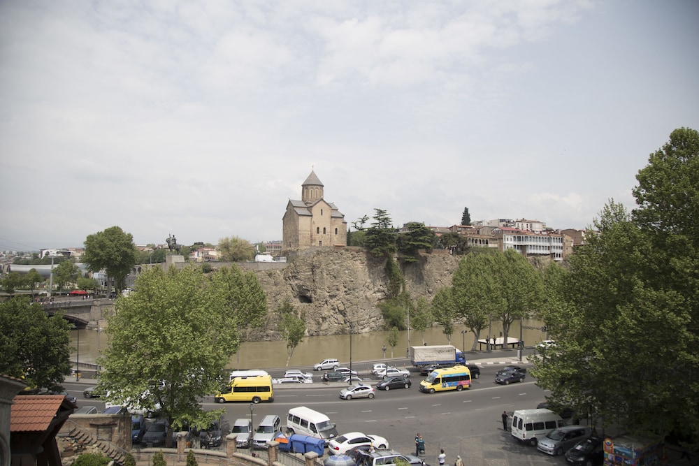Aivani Old Tbilisi 60/70