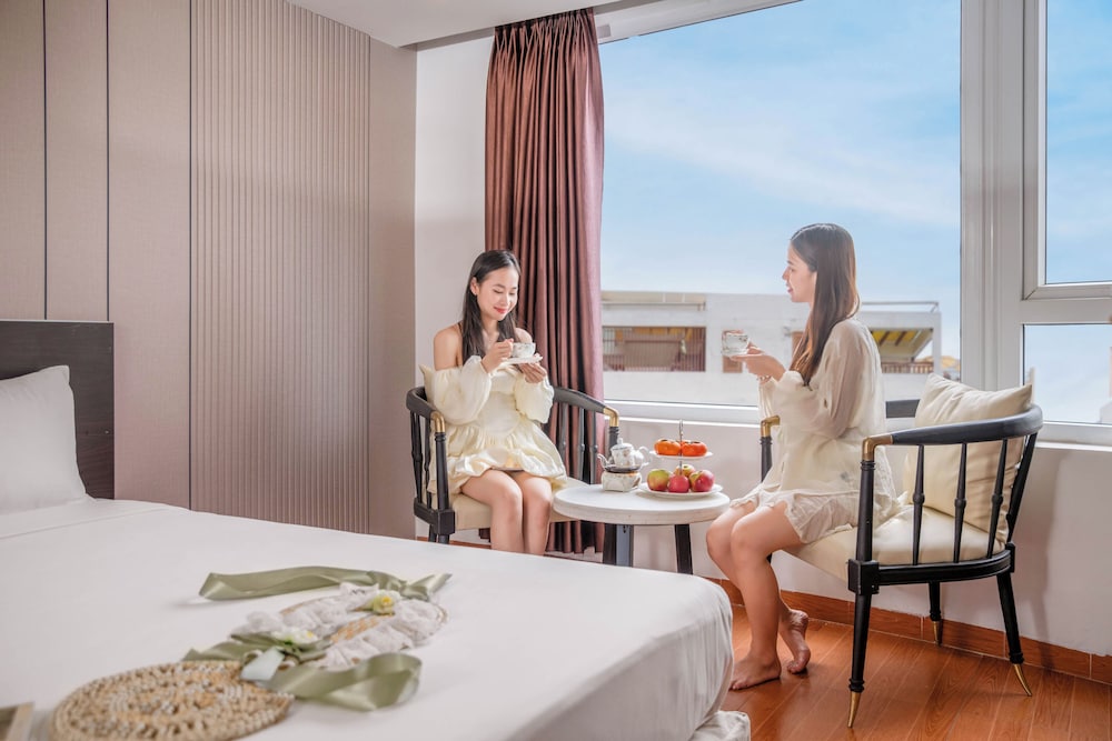 Haya Beach Hotel 27/49