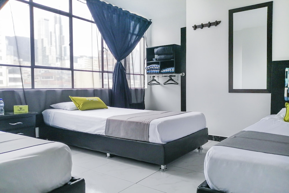 Ayenda 1077 Bogota Hills 28/52