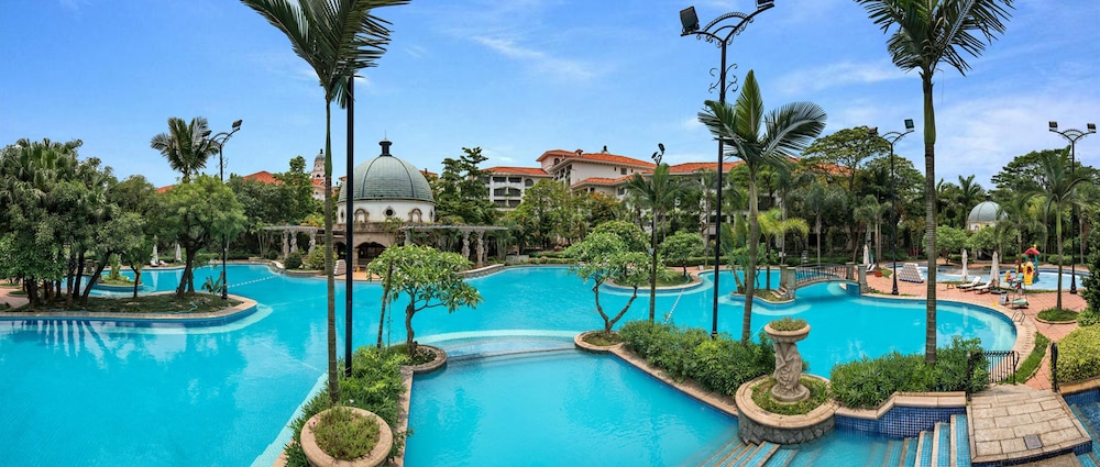 Guangzhou Phoenix City Hotel 60/63