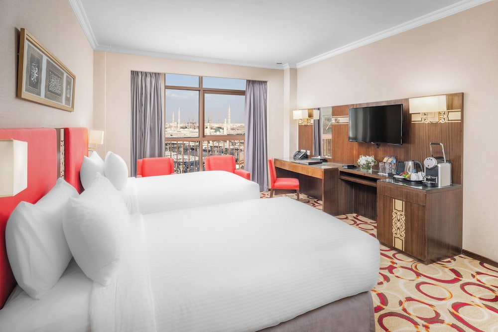 شركة طيبة المدينة الفندقية(Millennium Taiba Hotel) 33/77