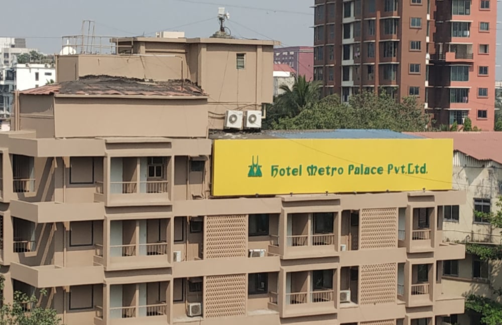 Metro Palace 4/54