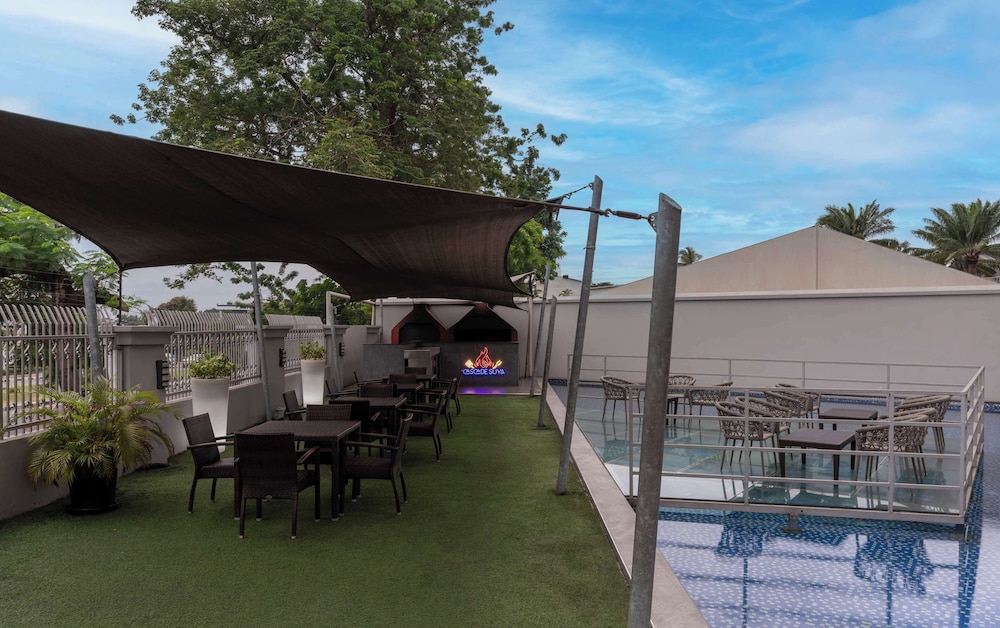 Radisson Blu Lagos Ikeja 72/74