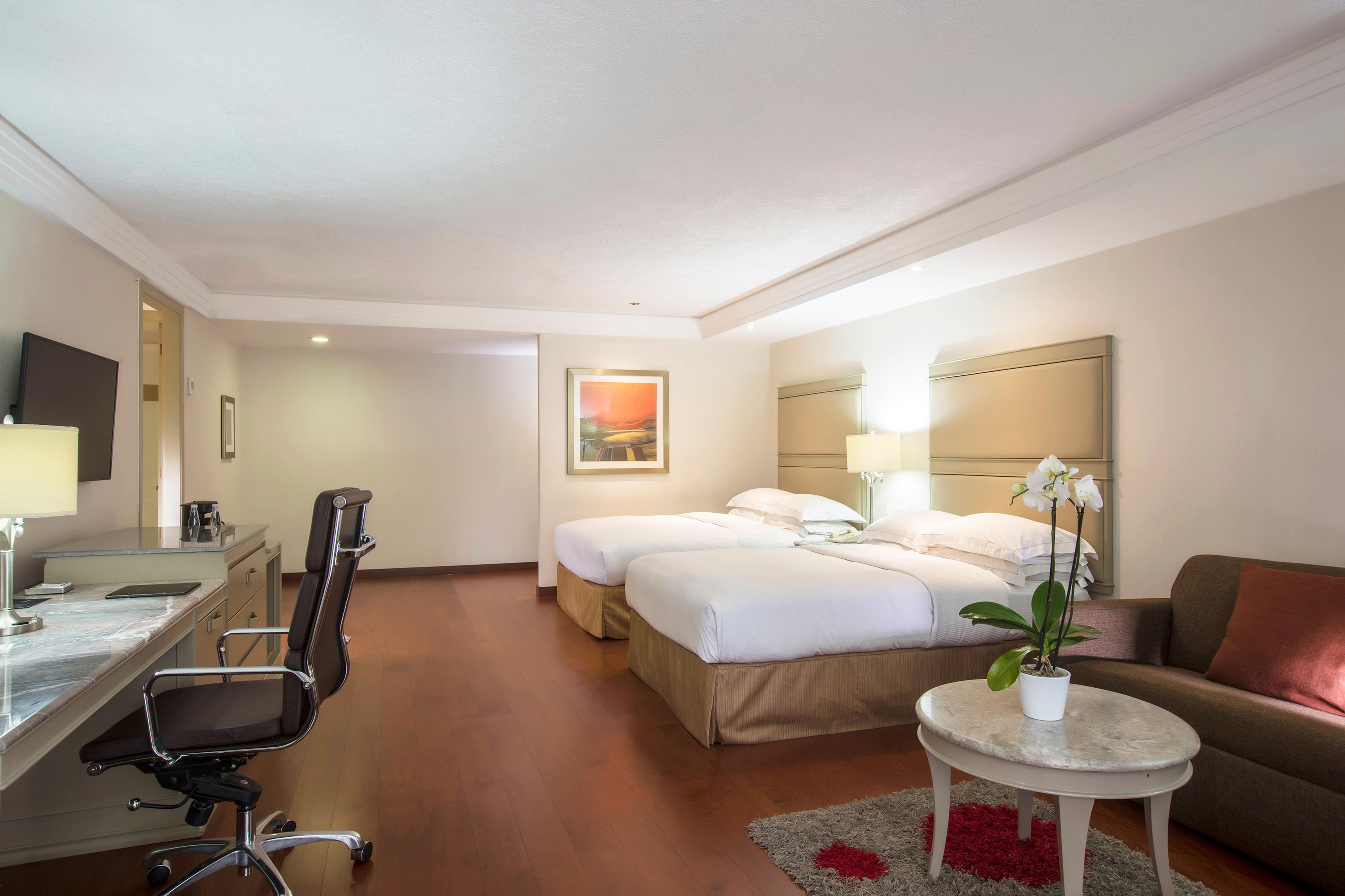 غرفة سوبيريور بسرير مزدوج، Barcelo Guadalajara 2/3