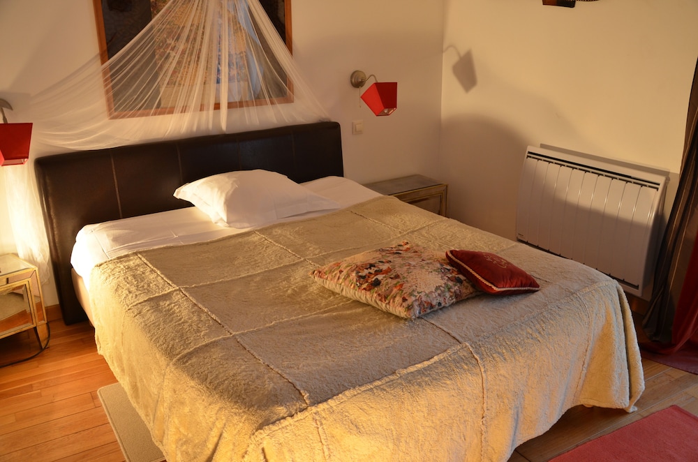 Hotel A La Villa Boucicaut 33/74