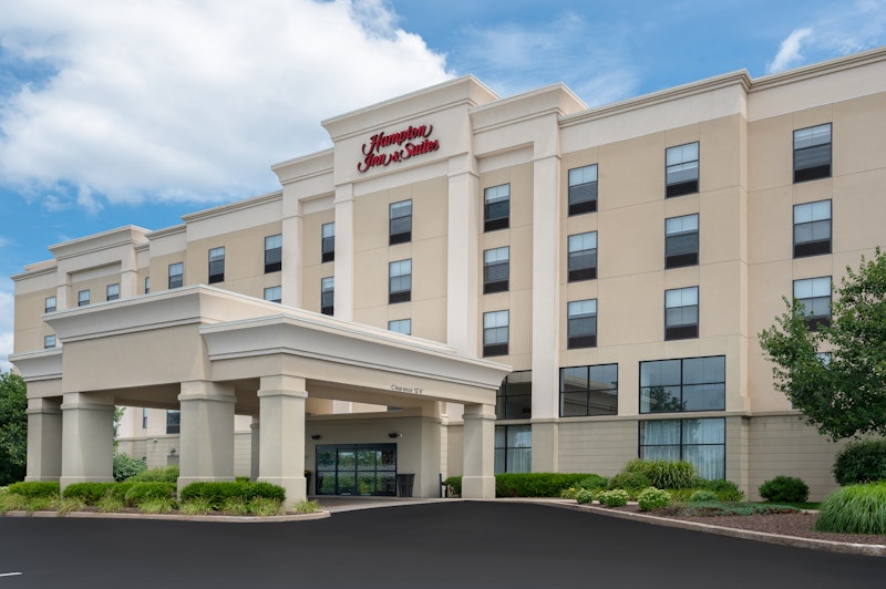 Hampton Inn and Suites Wilkes-Barre Scranton 31/34