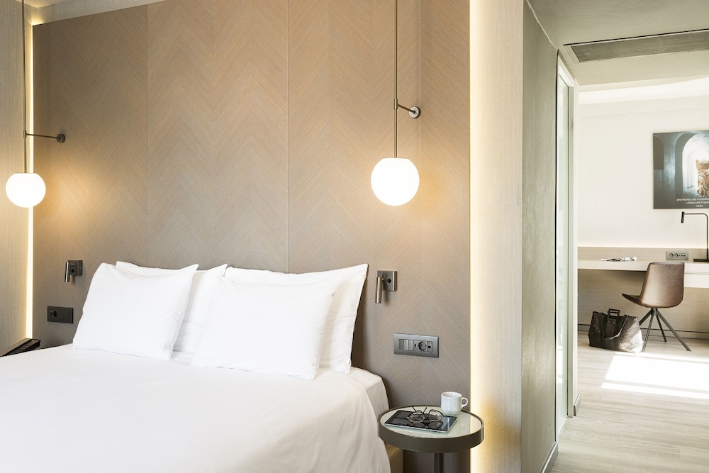 Radisson Blu Park Hotel 8/71