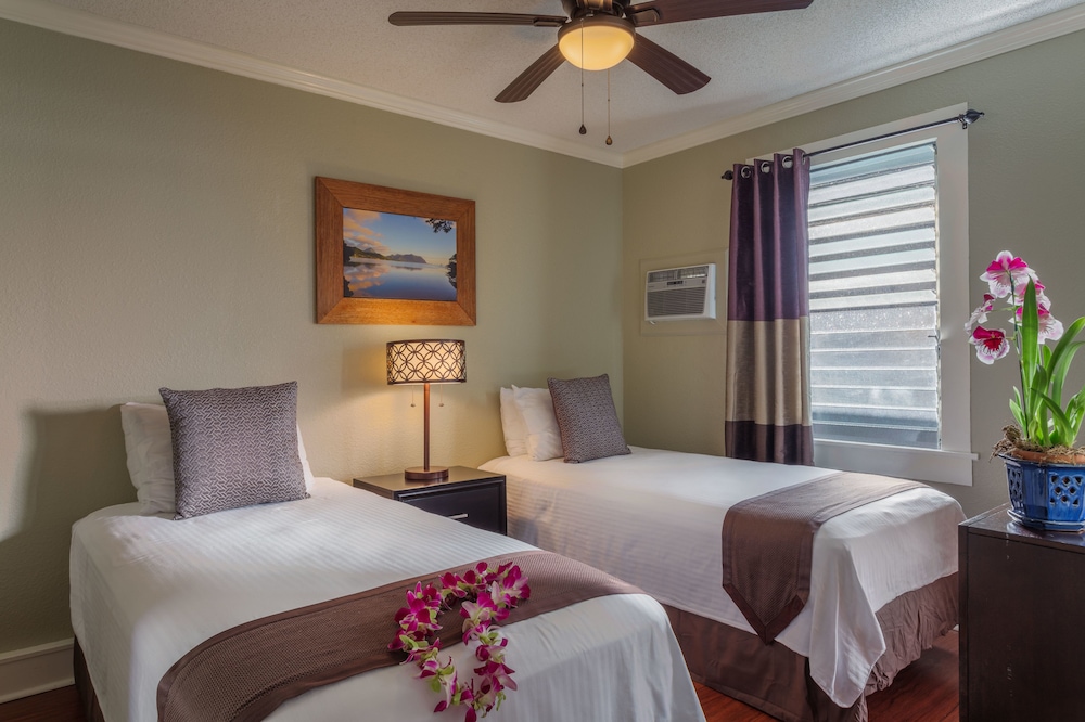 Paradise Bay Resort 11/74