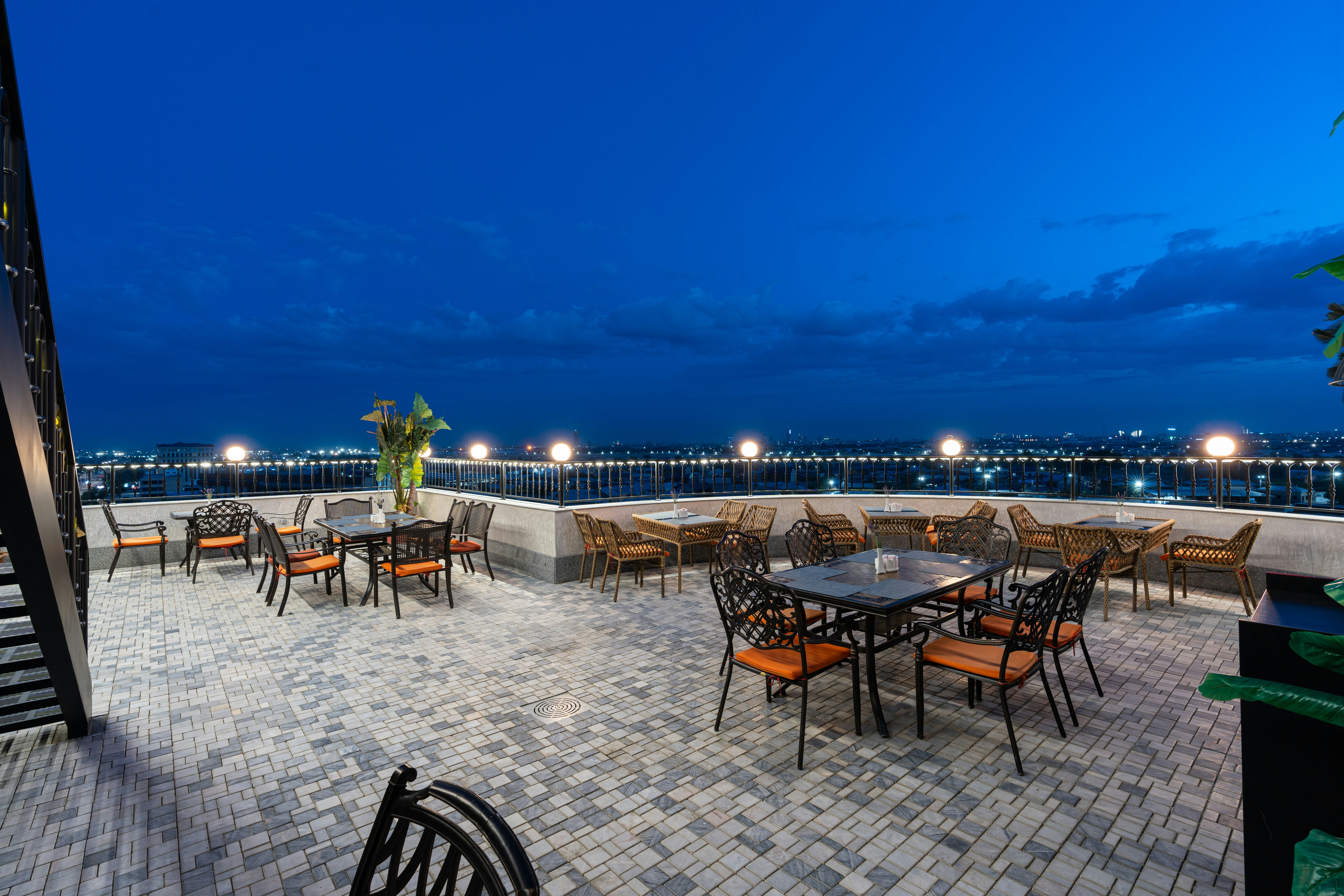 TOP Shamsan Airport Hotel 46/61