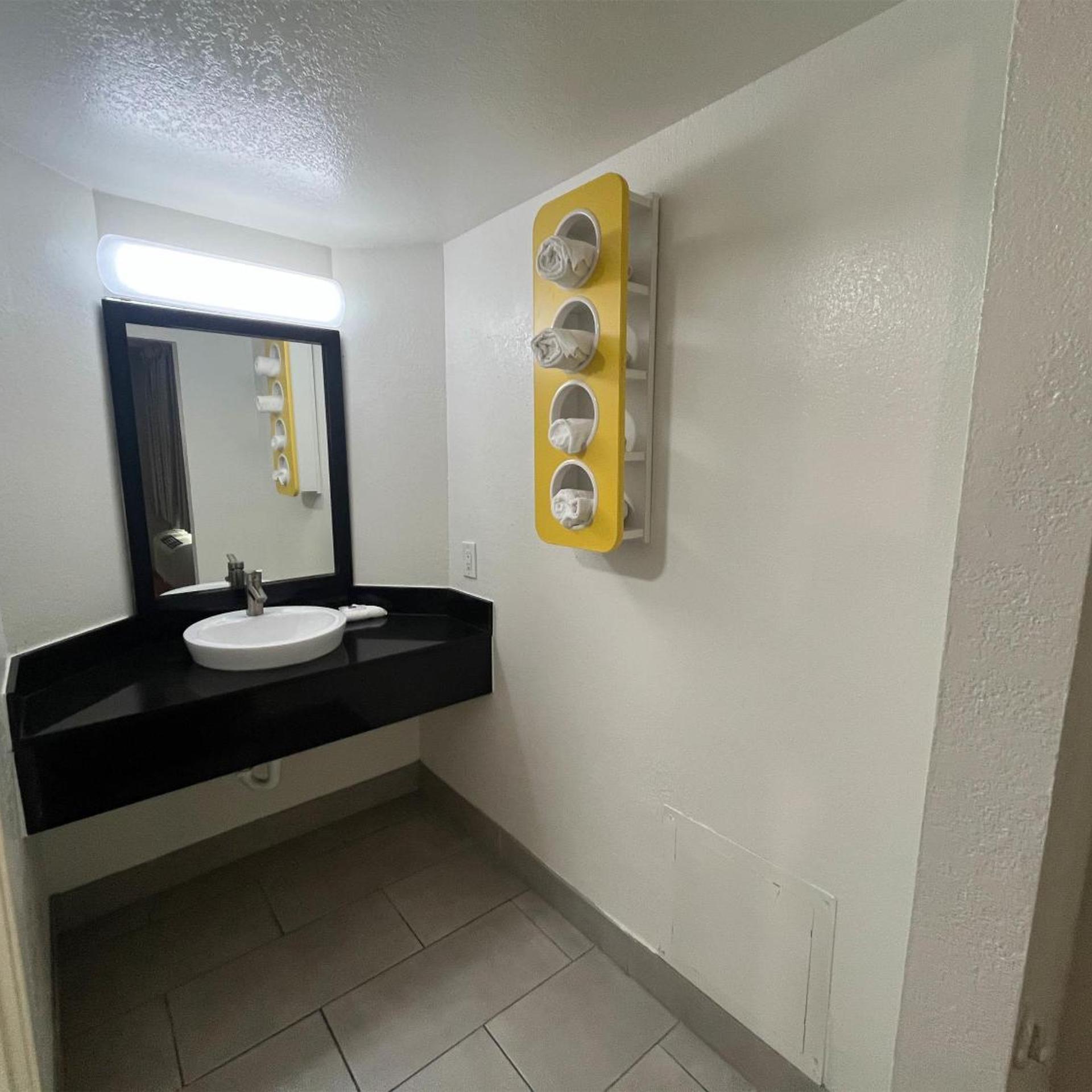 Studio6 Studio6 Suites Euless, TX – DFW West 47/48