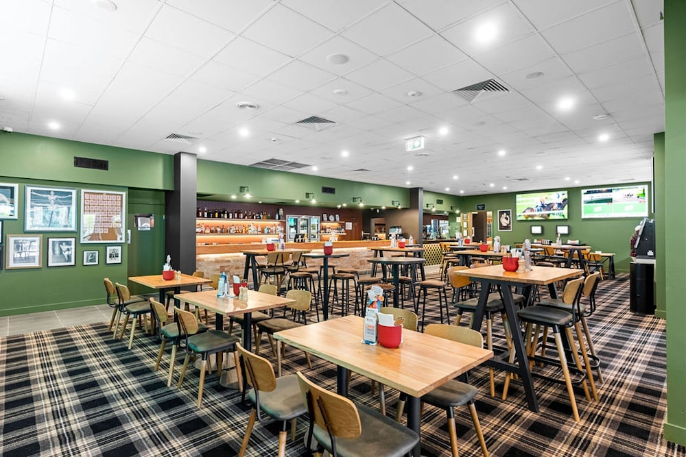 Morayfield Tavern Motel 20/28
