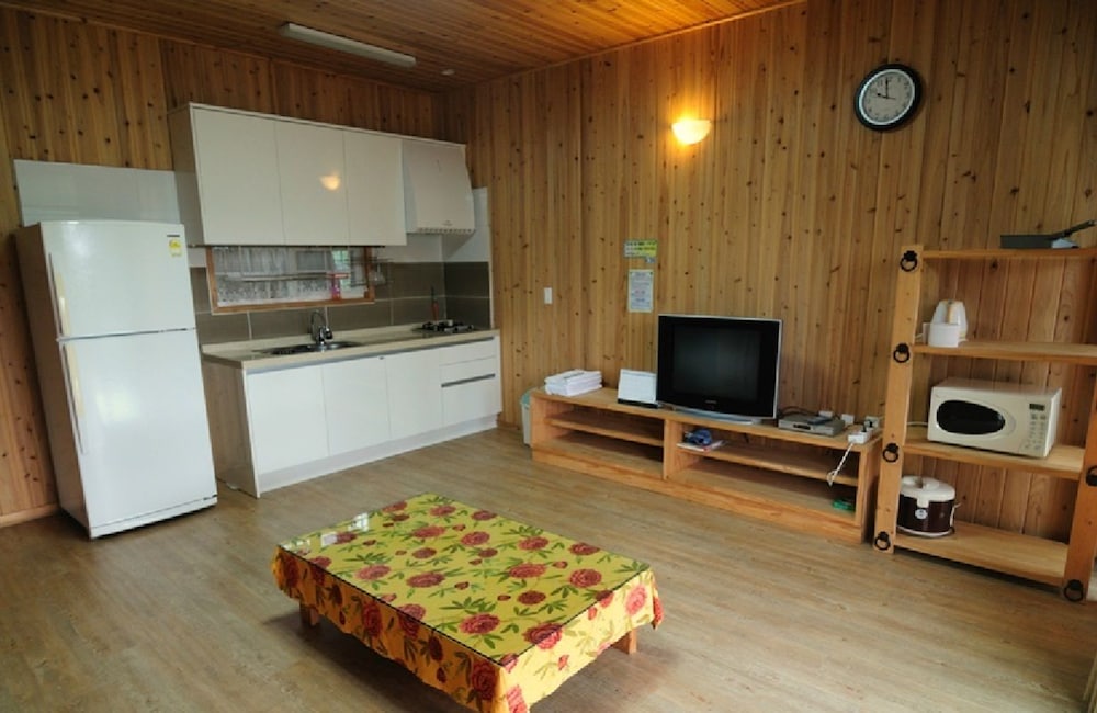 Jeju Sannaedeul Pension 18/21
