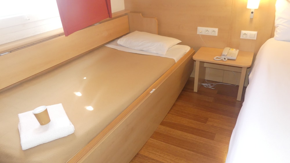 Ibis Istres Trigance 14/32
