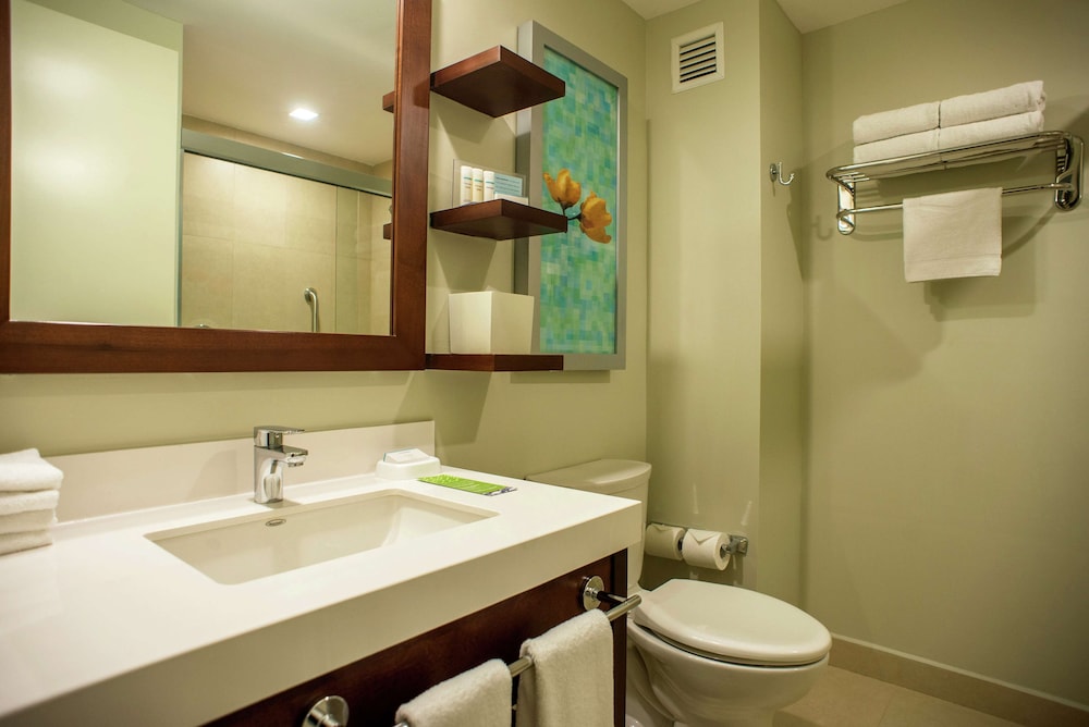 Hampton Inn by Hilton Merida 9/40