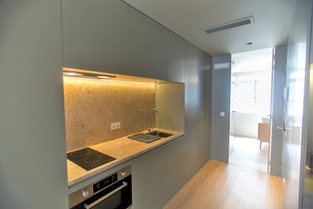 Clerigos Prime Suites by Porto City Hosts 6/50