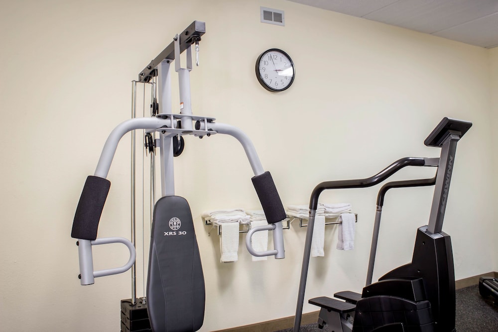 Comfort Inn & Suites Fuquay Varina 19/35