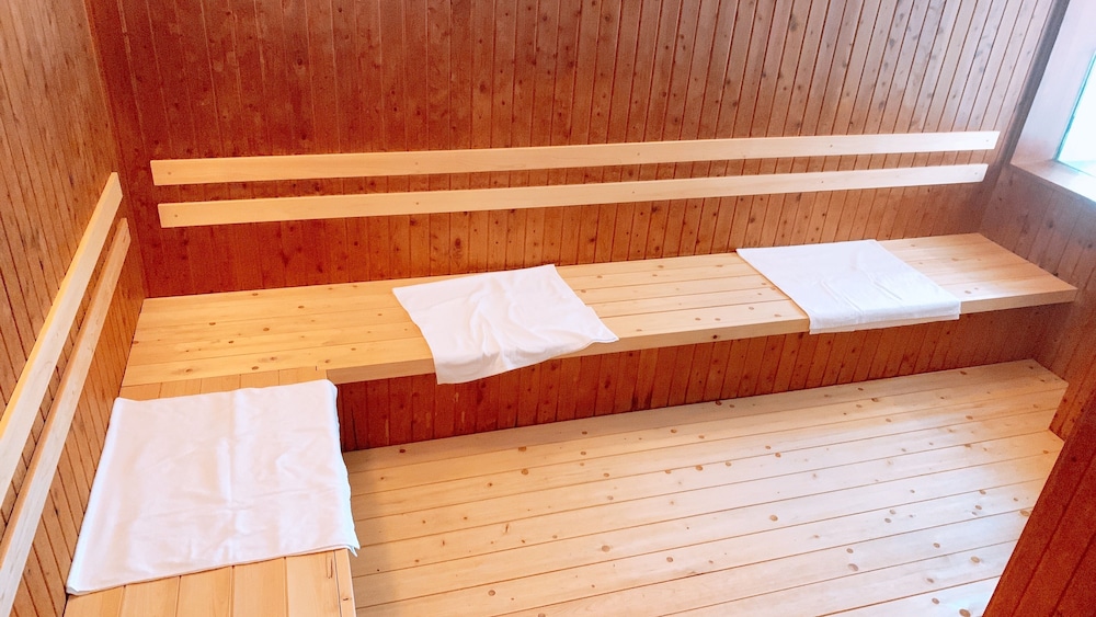 First Cabin Midousuji Namba Gender Specific 29/46