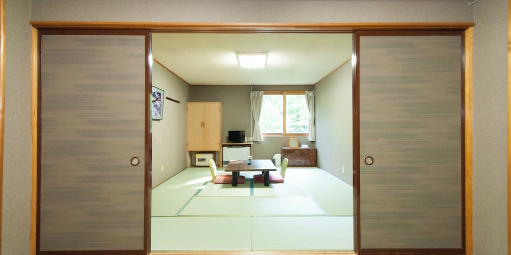 YACHI ONSEN 50/50