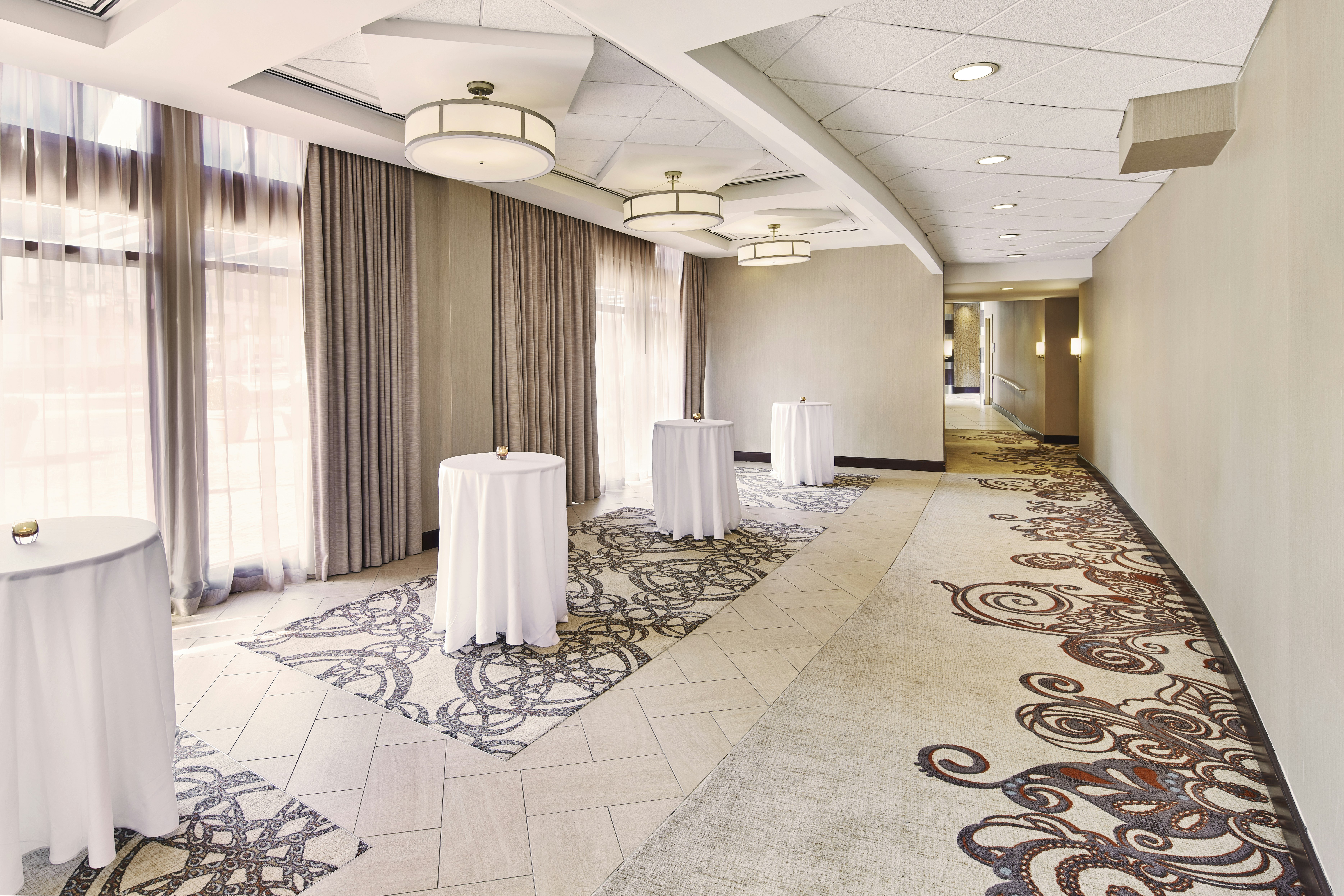 Embassy Suites Alexandria Old Town 19/51