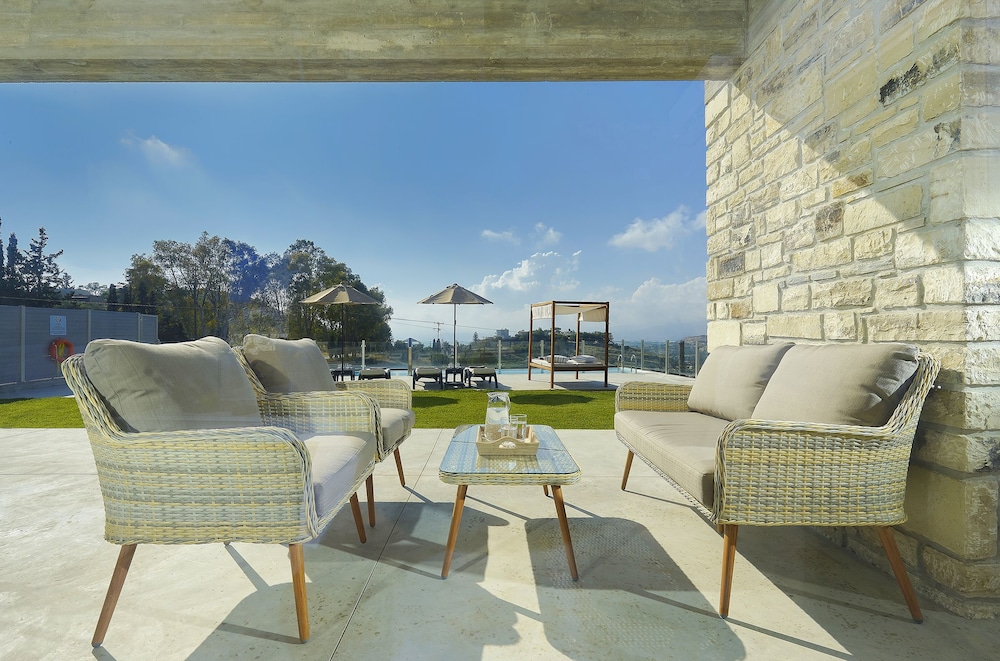 Kouros & Kori Villas 16/49
