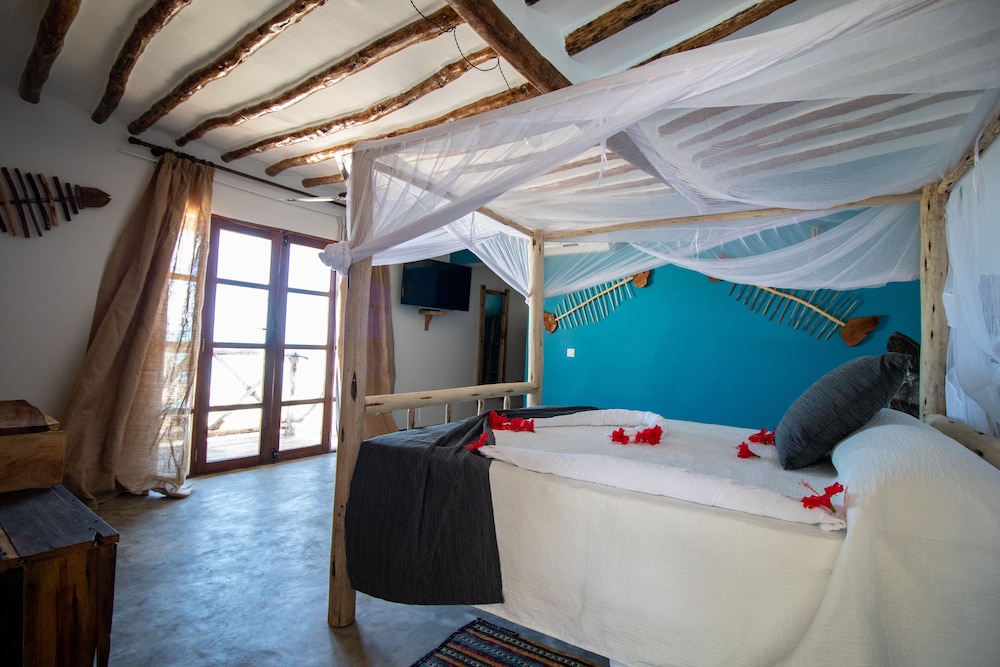 Nest Style Beach Hotel Zanzibar 34/59
