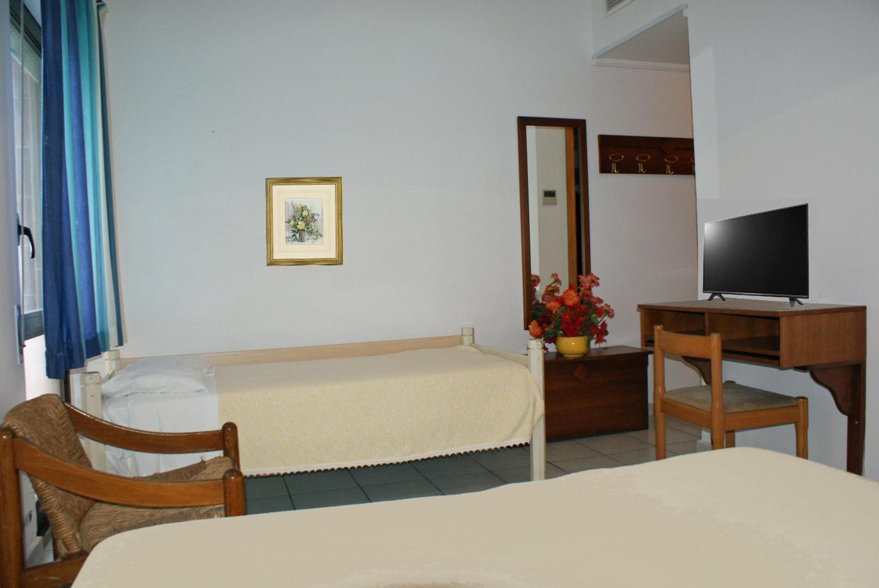HOTEL NETTUNO SOVERATO 11/59