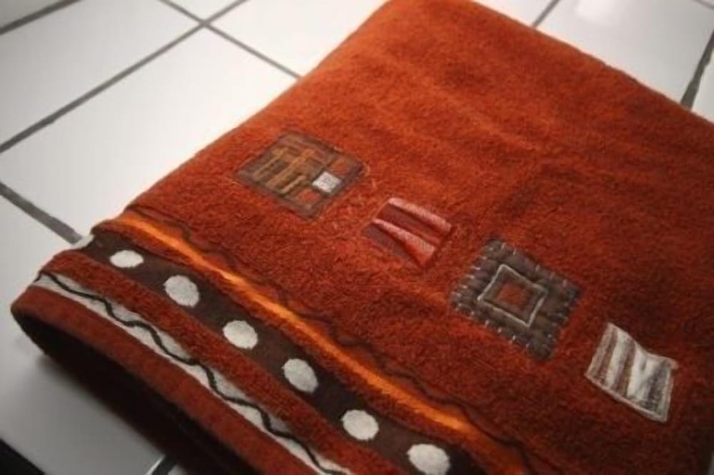 Glenda S Guest Suites 3/50