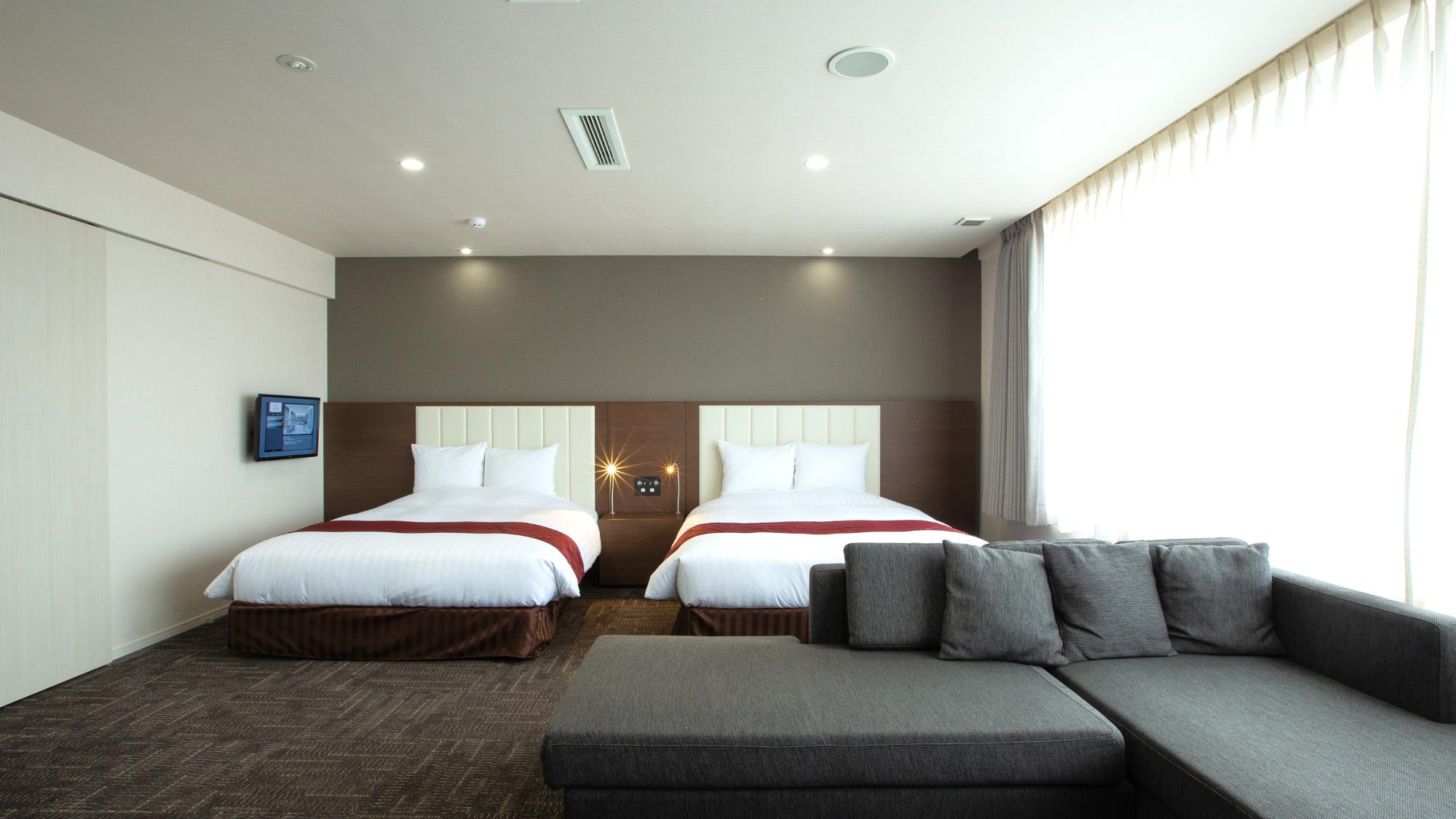 Junior Suite, Khalifa View, Mountain View