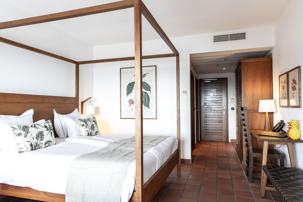 Room, Queen Bed, Sea View, Sofa, Large