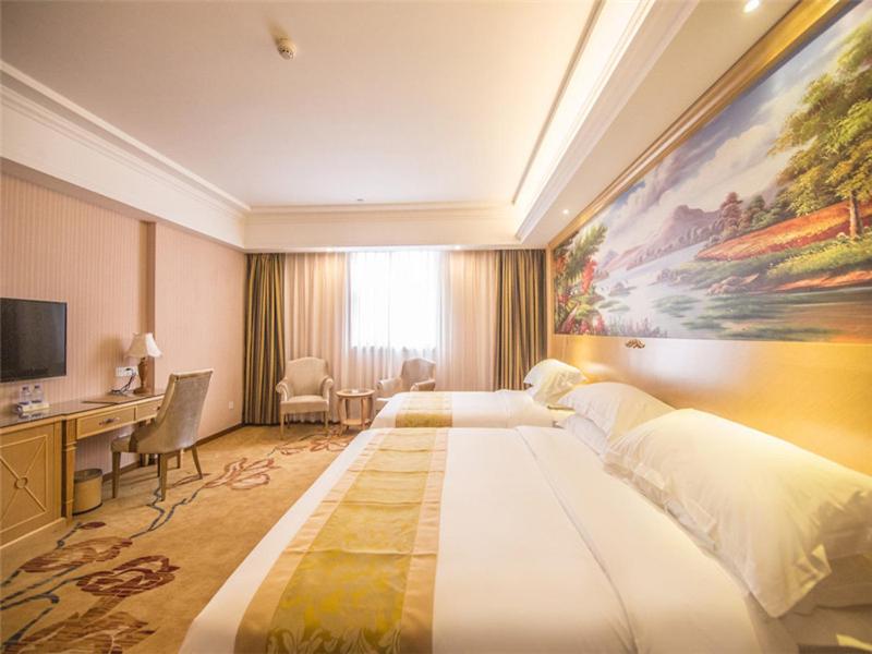 Vienna Hotel (Guangzhou Panyu Changlong & Jinjiang Avenue) 3/55