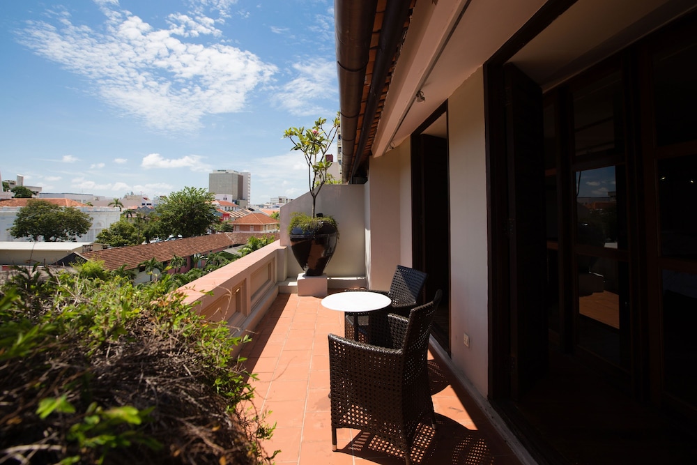 Seven Terraces Hotel 4/51