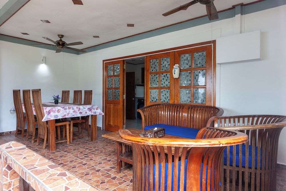 Sea View Lodge 23/38