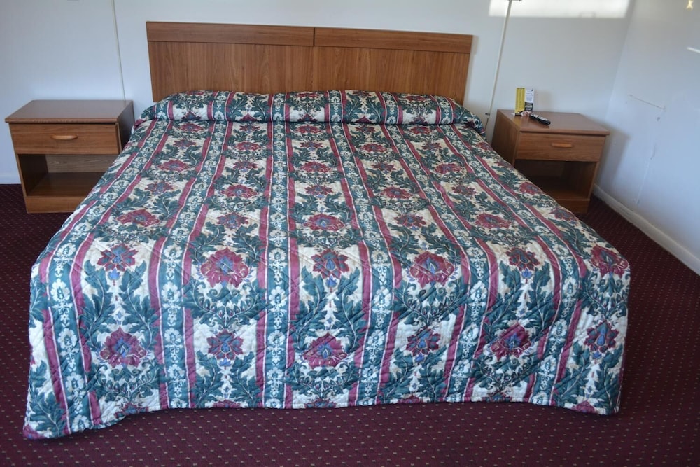 Ventura Motel 9/47