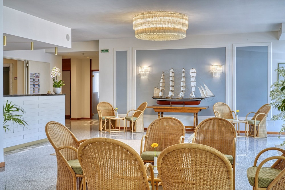 Sky Pool Hotel Sole Garda 44/68