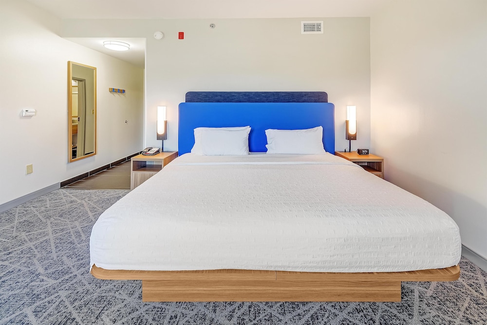 غرفة بسرير كينج بمطبخ صغير لذوي الإعاقة، Hampton Inn Foley 5/10