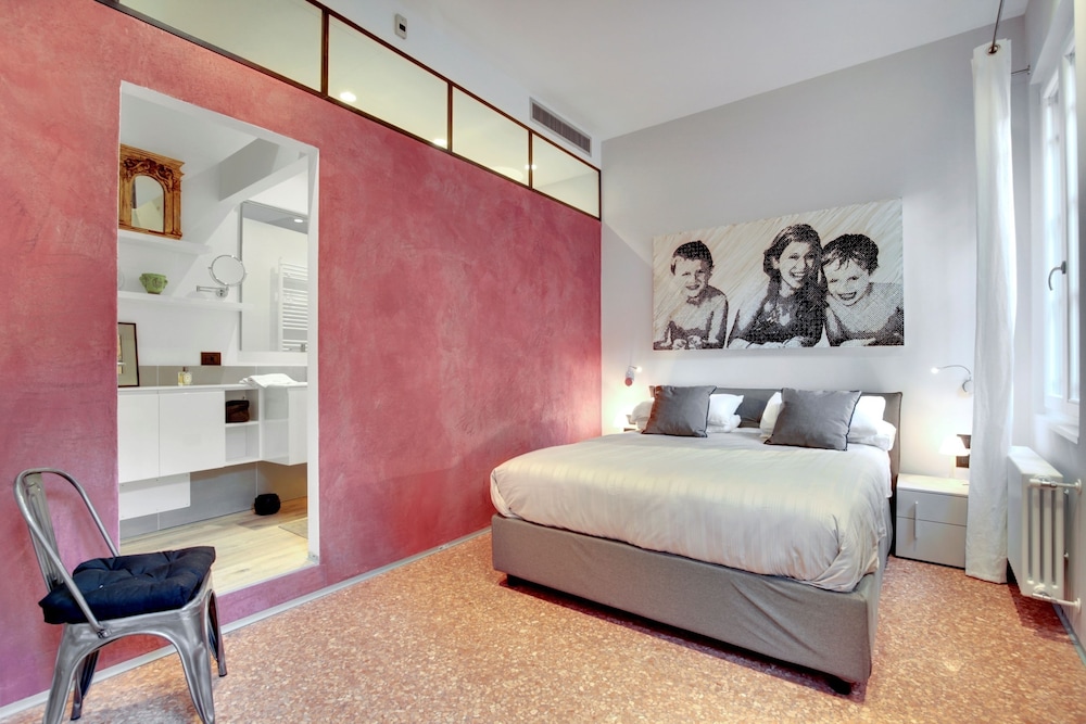 3 BEDROOMS, APARTMENT