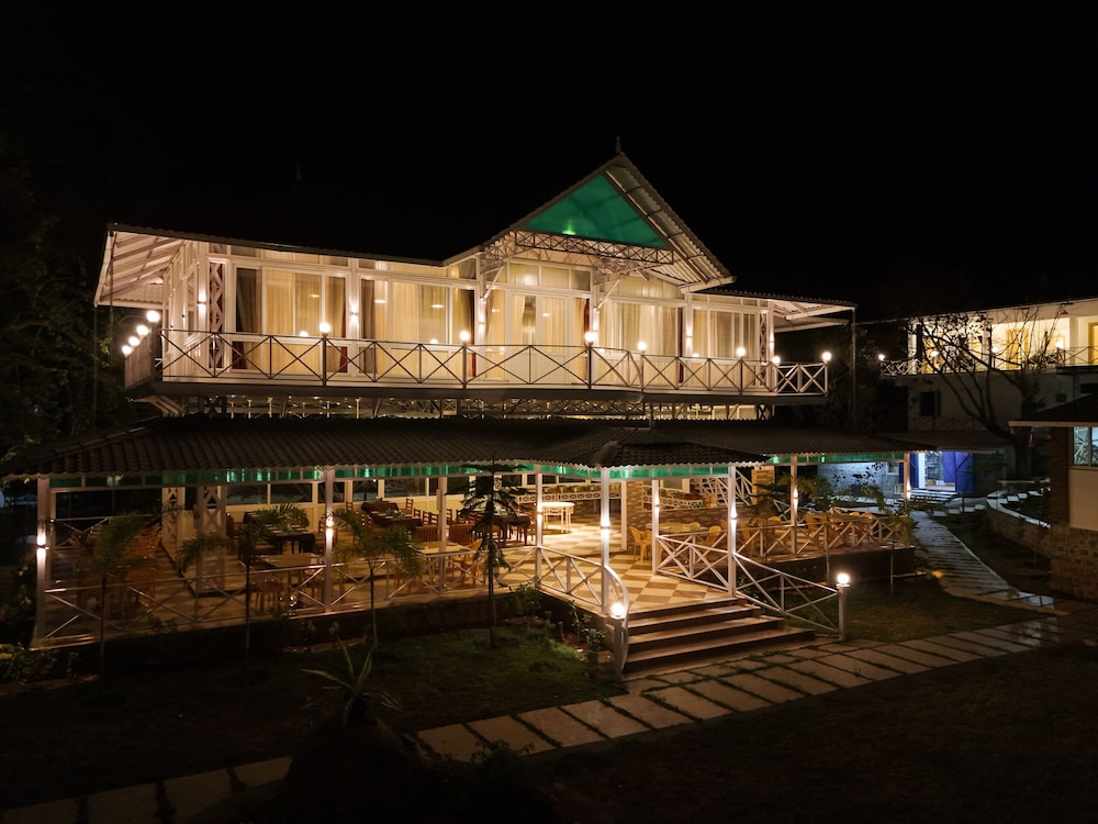 MGM Whispering Winds Yelagiri 9/60