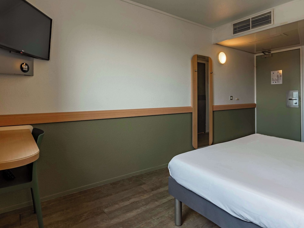 Ibis Budget Marne La Vallee Pontault Combault 22/61